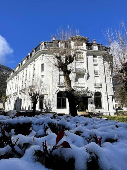 101 Pyrenees Palace Appartement Bagneres-de-Luchon Exterior photo